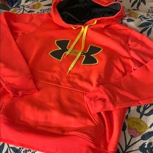 UNDER ARMOUR HOODIE